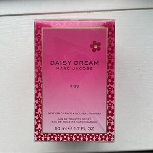 Marc Jabos Daisy Dream Kiss Fragrance NEW Unopened Box
